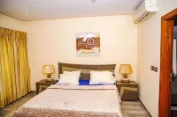 Prestigious two bedroom apartment gives you luxurious home ambiance. Отели в г. 