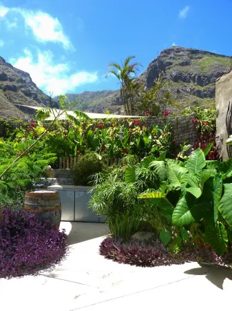 Villa on the seafront with pool_Ecological farm Отели в г. Икод