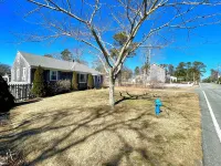 Charming 2-bedroom cottage in fabulous Harwich with WiFi, AC