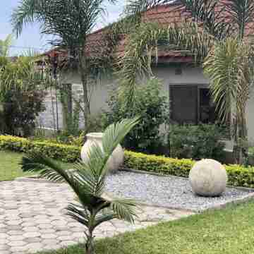 Family sized fully furnished home in the heart of Ndola City Hotel Exterior