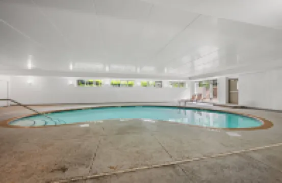 舒適套房酒店-近