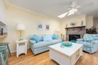 Beach Access - Cozy  2-BD Pet Friendly Kitty Hawk Condo with pool, W&D, tennis