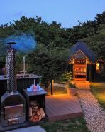 Hilly Hideaway — Unique Countryside Retreat with Hot Tub & firepit