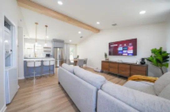 ⁂ All-New ⁂ AC/Heat⁂W/D⁂ AC⁂ Pet Friendly ⁂ Yard⁂