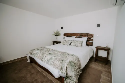 Housing in Penedo Village