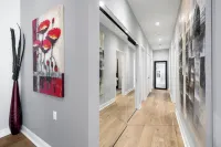 Upscale Penthouse with breathtaking unobstructed views Hotels in Swansea