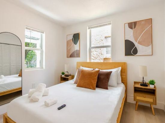 4BR Near Wynwood, Design District, Beach, Brickell  Near Little Havana + Parking