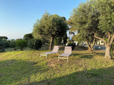 Cassetta 92 Marie Pierre Studio Cocooning en rdc Parking Privé Climatisé Wifi