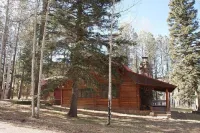 Charming 3 bedroom cabin in the White Mountains, Tal Wi Wi/Alpine with WIFI