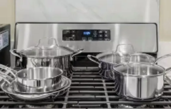 Hidden Haven - Harvard, Assembly Row, Pool Table, Parking!