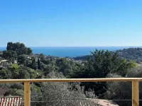 Villa with swimming pool, very quiet, near Cannes/Juans les pins