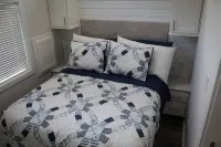 Charming 2-bedroom cottage with water access in tranquil Oriental