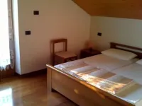 Apartment for 8 people in a quiet area in Pellizzano - Via G. Tomaselli, 6 Hotels in Pellizzano