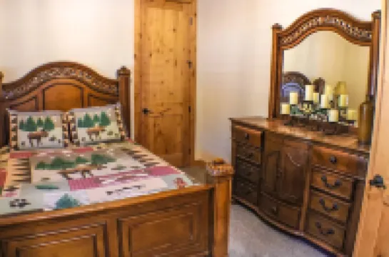 3 Amigos-golf, canyon, RV garage