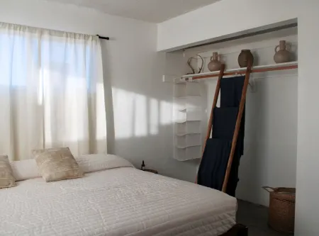 Welcome to the Joshua Tree Beach House Отели рядом с достопримечательностью «Юкка Вэлли Элементари Скул»