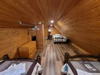 Laurentian Cabin at Pine Ridge Park