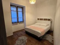 60m² apartment in a historic and authentic environment Hotels in Beaucaire
