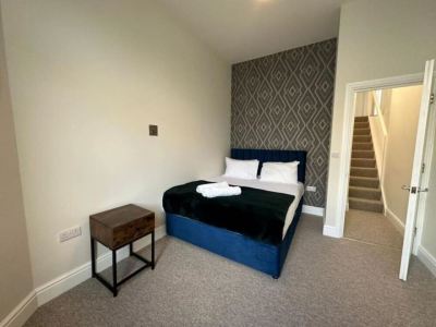 Central Hove 2 Bedroom Flat BN310FIR06