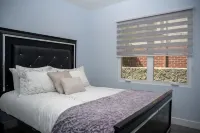 Charming 1 bedroom 1 bathroom guest house with AC, WiFi in brilliant Glendale