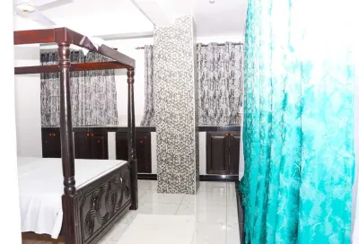 luxurious 4 bedroom house with Jaccuzi and  movie room in Mombasa Bamburi Utange Các khách sạn gần Haller Park - Butterfly Pavilion