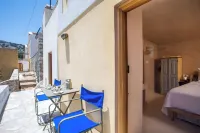 Enjoy the beauty of simplicity! Hotels in Symi