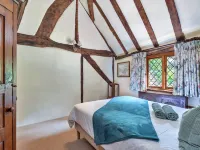 Sandhill Cottage with Hot Tub