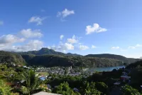 Beach Nearby with views for family 昂斯拉雷伊住宿飯店