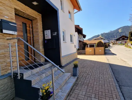 Ferienwohnungen Wolf - Zentral in Pfronten Mit Panorama-Alpenblick Und Ruhiger Lage