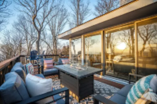 Mountain Views, Hot Tub, Impeccable Design