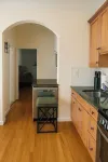 Stylish 1BR with NYC Views. Steps 2 Bus & 10 Mins to NYC 위호켄 호텔