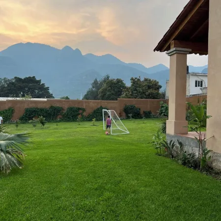 5-bedroom house with spectacular views of Malinalco with WiFi Hotels in Malinalco