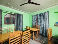 Hotel Indra Hotels in Srinagar