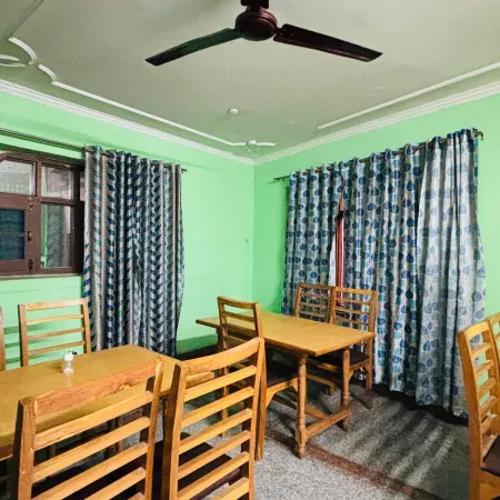 Hotel Indra