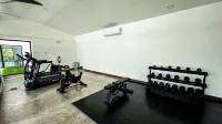 2-bedroom condo in phenomenal Jacó with AC, WiFi, fitness room