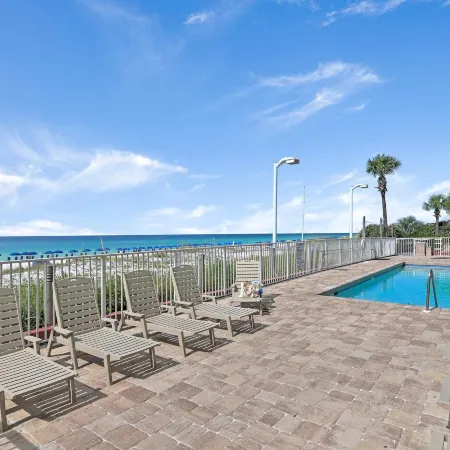 Inn at Crystal Beach 611