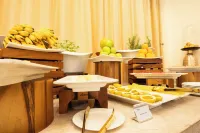 Treetop by Eight Continents Zanzibar - breakfast