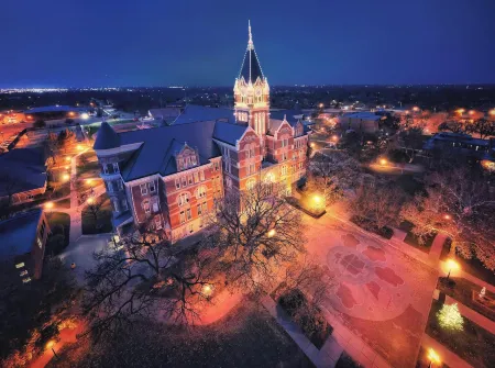 Hampton Inn & Suites Wichita-Northeast Отели в г. Уичито