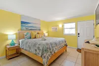 Vitamin Sea Escape: Open Sunday & Tuesday!