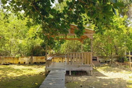 Waves & Chill 2 | Jobos Guest House