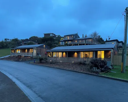 Driftwood Hotels in Geeveston