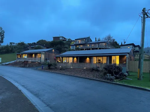 Driftwood Hotels in Geeveston