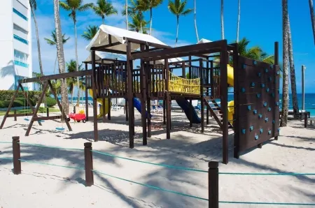 Spectacular 7th Floor Apartment