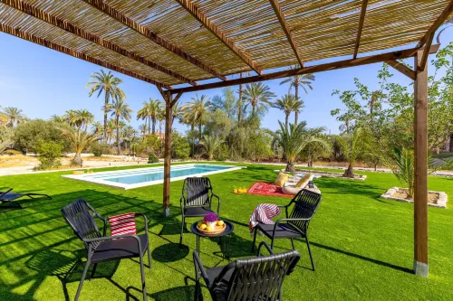 Historical Palms Villa by Fidalsa