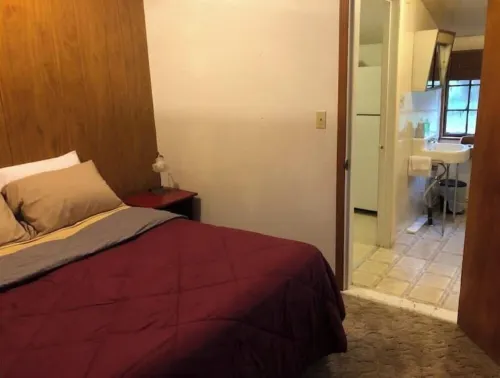 Horns Cabins - The Stargazer Cabin by the pasture Hotels in Bedford County