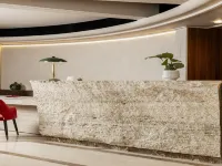 Kolping Hotel Casa Domitilla ヌオーヴァ・ヴィラ・デイ・チェーザリ周辺のホテル