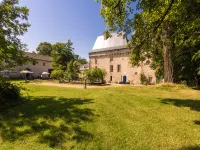 Castle Apartment in Chaleix by Forest Hotels in Chaleix
