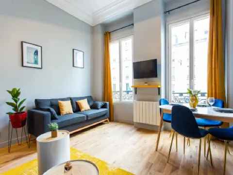 Intimate apartment - 1BR/4P - Bastille 라페 거리 주변 호텔