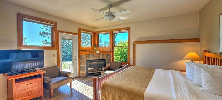 Poplar River Condos Hotels in Lutsen