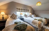 4 Bed Holiday Home by Guestz Hotels in Rhosneigr