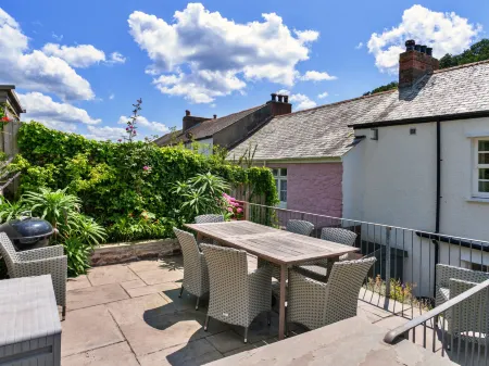 Woodleigh, Cawsand Отели в г. Косанд